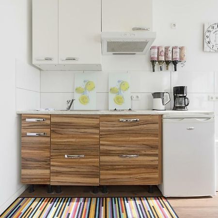 Studio Apartment Niemetzstr 51 Berlim Exterior foto