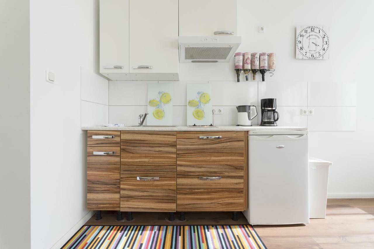 Studio Apartment Niemetzstr 51 Berlim Exterior foto
